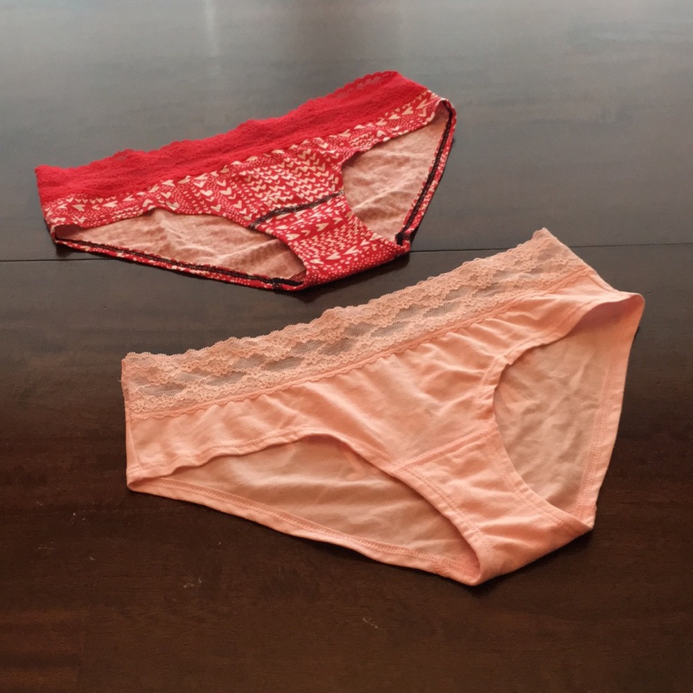 2 VS Low rise hip huggers